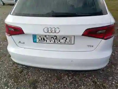 Audi A3 Sportback 2014 - 9900 EUR, 209000 km - AUTO.MOTO.pt - 209000km - foto 2 de 11