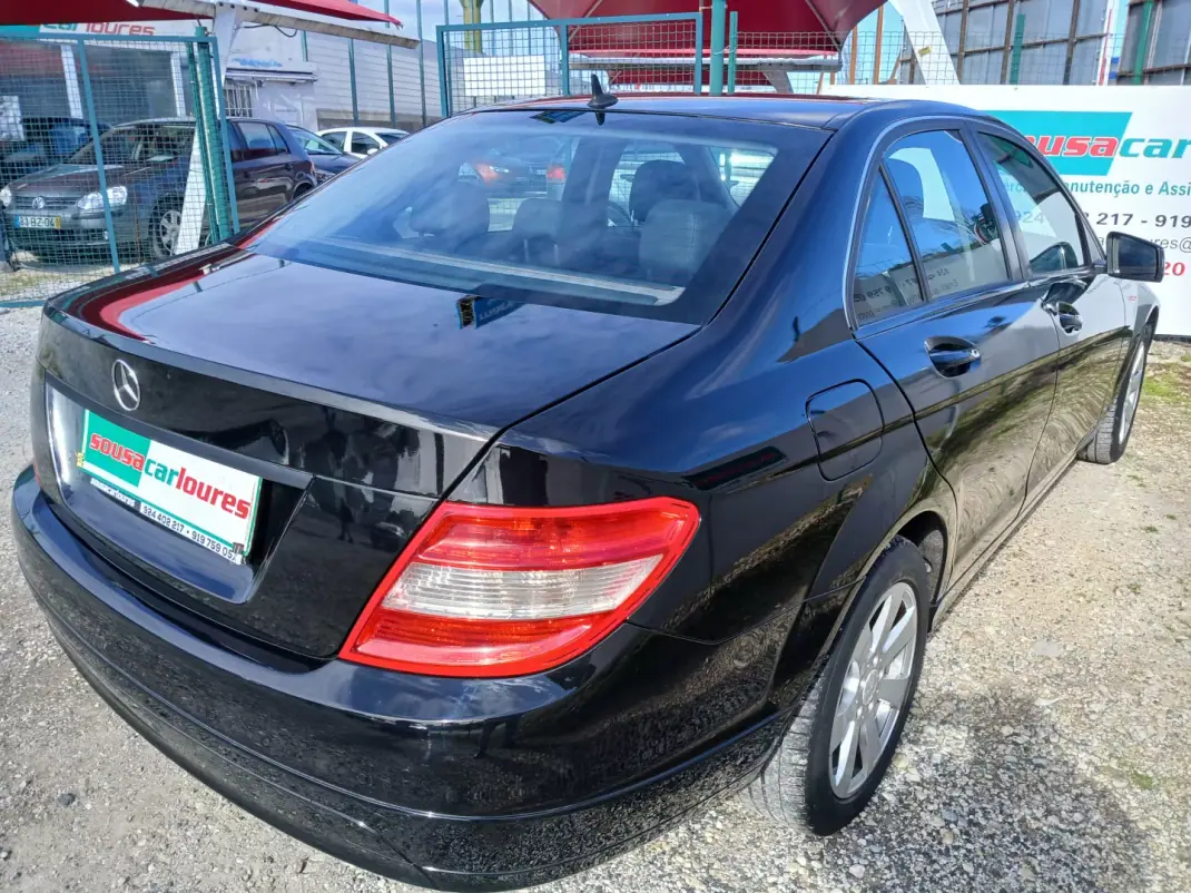 Mercedes-Benz C 200 2010 - 10250 EUR, 208074 km - AUTO.MOTO.pt - 208074km - foto 7 de 23