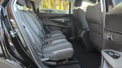 Peugeot 5008 2019 - 18500 EUR, 90600 km - AUTO.MOTO.pt - 90600km - foto 15 de 20