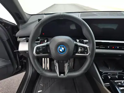 BMW 530e 2024 - 58500 EUR, 48800 km - AUTO.MOTO.pt - 48800km - foto 20 de 46