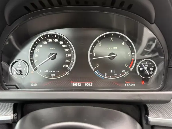 BMW 640 2012 - 27500 EUR, 180000 km - AUTO.MOTO.pt - 180000km - foto 52 de 66