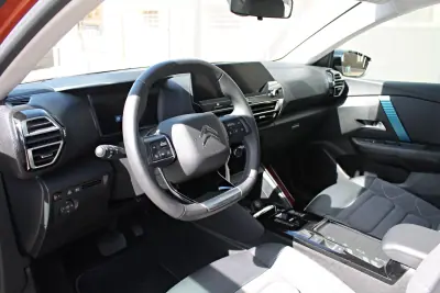 Citroën e-C4 2022 - 19800 EUR, 31976 km - AUTO.MOTO.pt - 31976km - foto 13 de 30