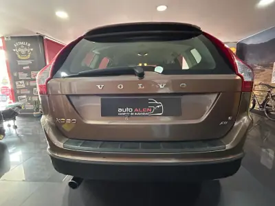 Volvo XC 60 2009 - 11750 EUR, 234215 km - AUTO.MOTO.pt - 234215km - foto 5 de 20