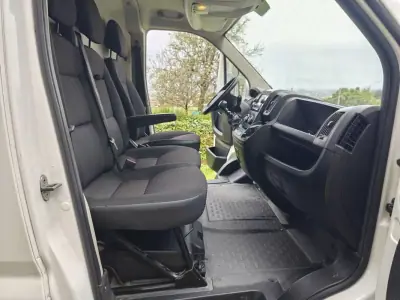 Citroën JUMPER 2.0 Blue Hdi L 2 H 2 2020 - 21490 EUR, 89300 km - AUTO.MOTO.pt - 89300km - foto 15 de 31