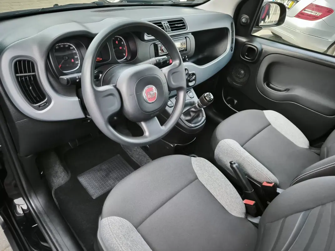 Fiat Panda 2023 - 10950 EUR, 66000 km - AUTO.MOTO.pt - 66000km - foto 5 de 29