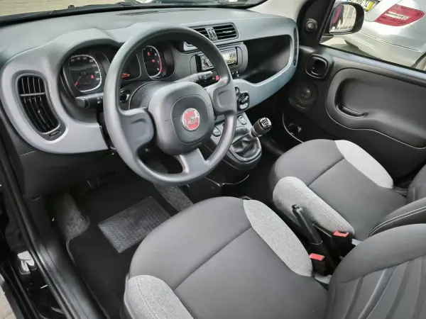 Fiat Panda 2023 - 9950 EUR, 66000 km - AUTO.MOTO.pt - 66000km - foto 5 de 29