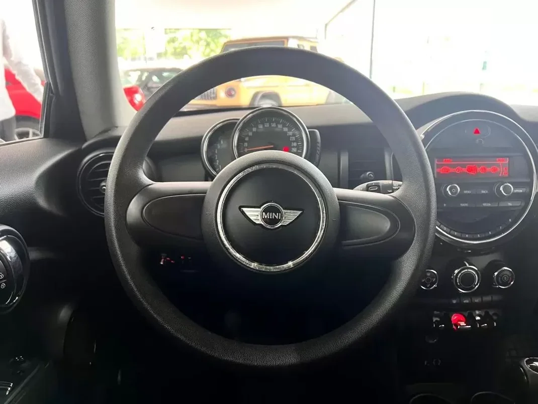 MINI One 2015 - 11990 EUR, 113320 km - AUTO.MOTO.pt - 113320km - foto 14 de 25
