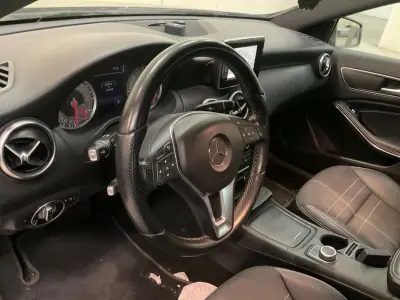 Mercedes-Benz A 180 2015 - 14750 EUR, 170122 km - AUTO.MOTO.pt - 170122km - foto 7 de 8