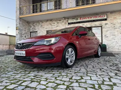 Opel Astra 2020 - 15500 EUR, 77000 km - AUTO.MOTO.pt - 77000km - foto 16 de 33