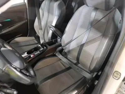 Peugeot e-208 2021 - 14499 EUR, 97021 km - AUTO.MOTO.pt - 97021km - foto 11 de 14