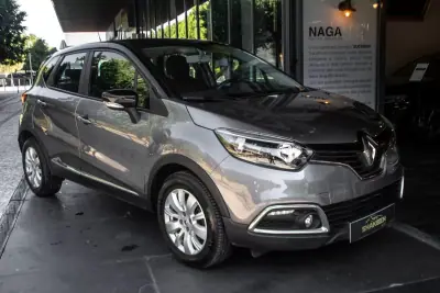 Renault Captur 2014 - 10900 EUR, 135948 km - 135948km - foto 6 de 38
