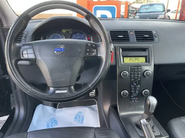 Volvo V50 2012 - 8950 EUR, 162462 km - AUTO.MOTO.pt - 162462km - foto 10 de 12