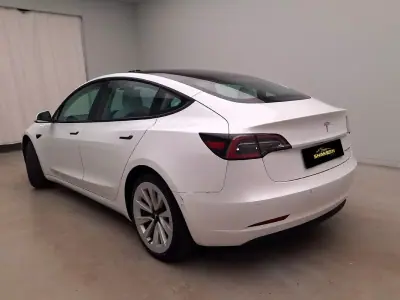 Tesla Model 3 2021 - 27890 EUR, 88511 km - AUTO.MOTO.pt - 88511km - foto 5 de 11