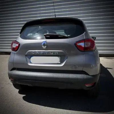 Renault Captur 2017 - 10900 EUR, 125000 km - AUTO.MOTO.pt - 125000km - foto 7 de 7