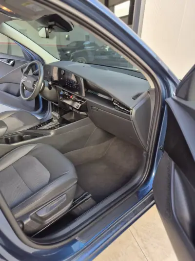 Kia Niro 2022 - 24750 EUR, 72000 km - 72000km - foto 30 de 47