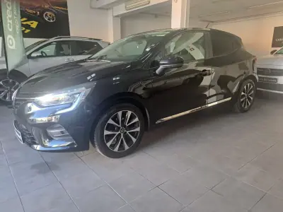 Renault Clio 2020 - 12990 EUR, 79050 km - 79050km - foto 3 de 20