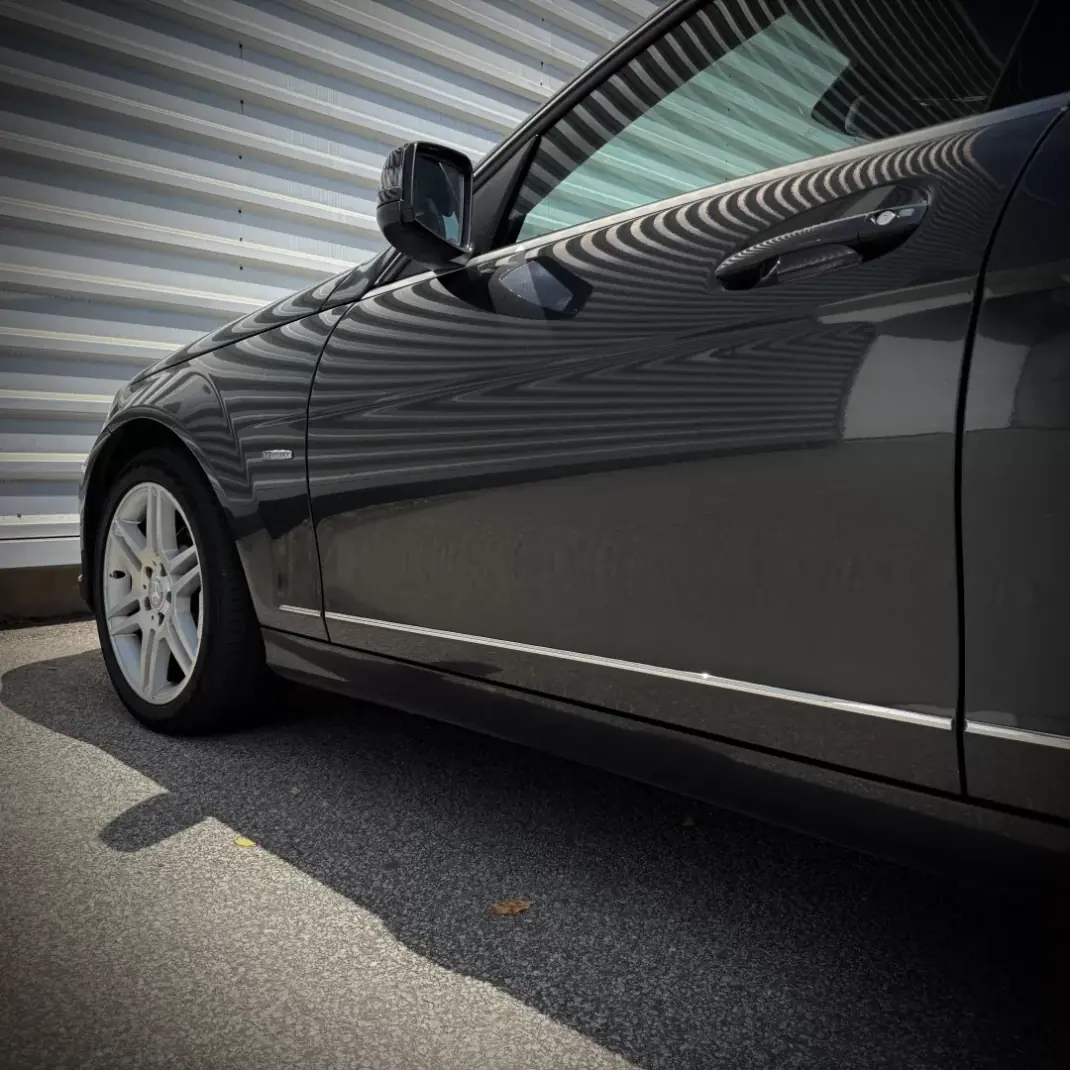 Mercedes-Benz C 180 2011 - 8900 EUR, 350000 km - 350000km - foto 4 de 28