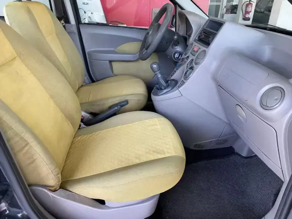 Fiat Panda 2004 - 3250 EUR, 197772 km - AUTO.MOTO.pt - 197772km - foto 18 de 31