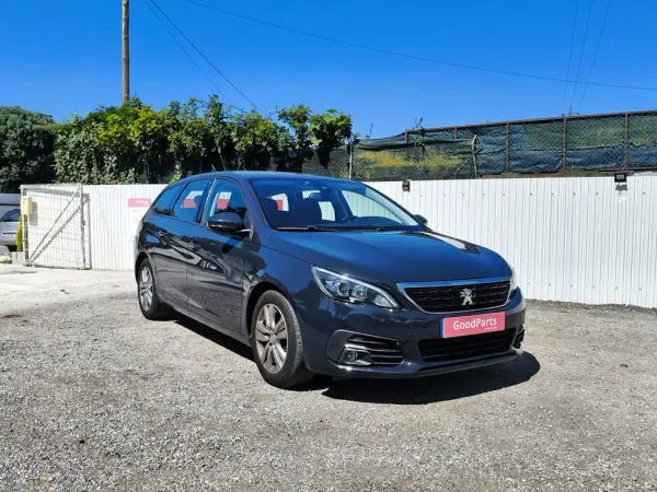 Peugeot 308 SW 2017 - 9950 EUR, 180050 km - AUTO.MOTO.pt - 180050km - foto 10 de 23