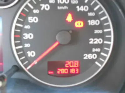 Audi A3 Sportback 2007 - 8900 EUR, 280183 km - AUTO.MOTO.pt - 280183km - foto 11 de 12