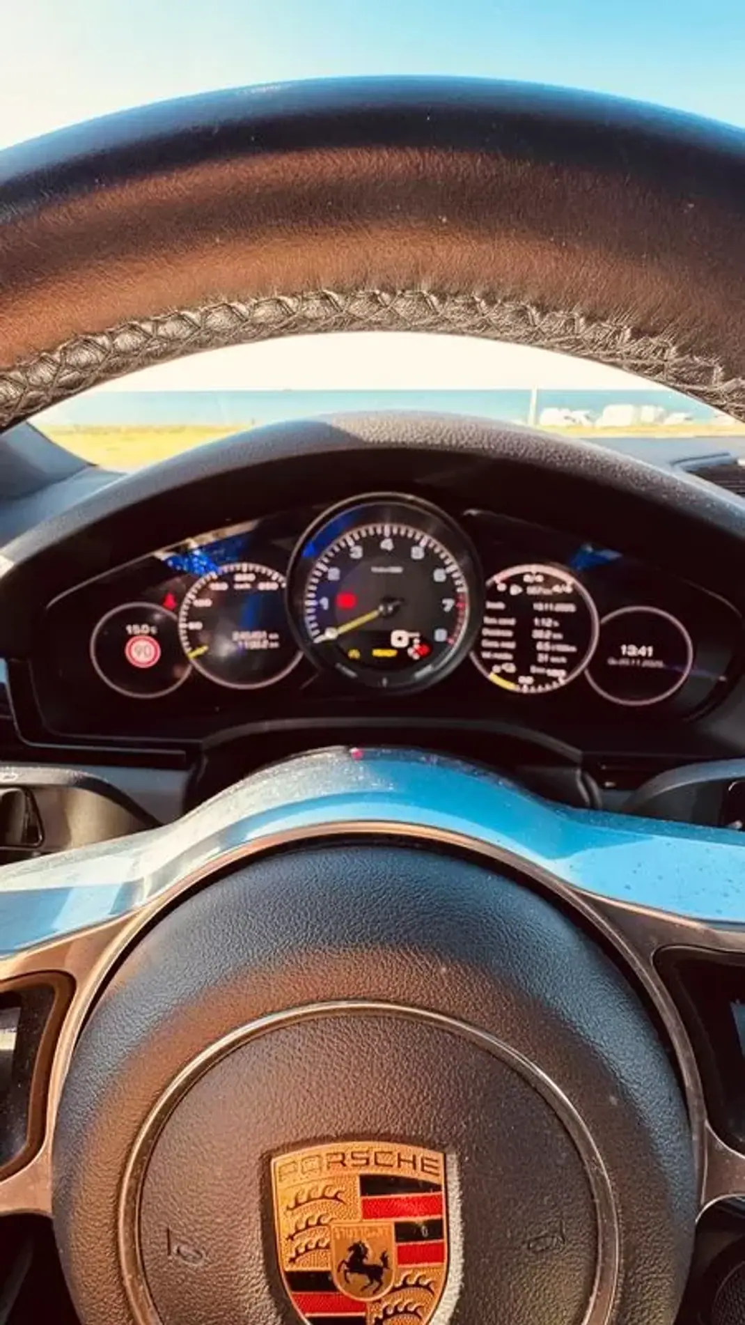 Porsche Cayenne Coupé 2019 - 57500 EUR, 247000 km - AUTO.MOTO.pt - 247000km - foto 18 de 25