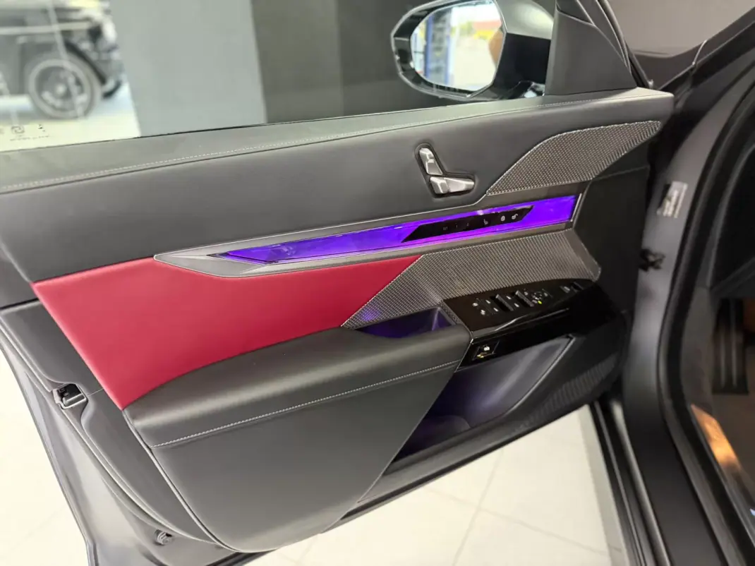 BMW i7 2024 - 87000 EUR, 39183 km - 39183km - foto 16 de 53