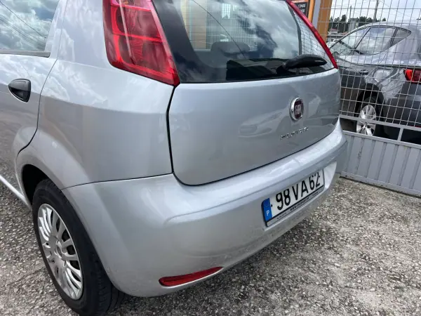 Fiat Punto 2018 - 7950 EUR, 94784 km - 94784km - foto 13 de 20