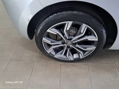Renault Clio 2020 - 13990 EUR, 75586 km - AUTO.MOTO.pt - 75586km - foto 7 de 22
