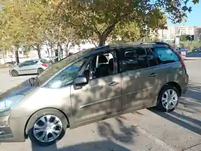 Citroën C4 Grand Picasso 2011 - 3500 EUR, 264 km - foto 2 de 12