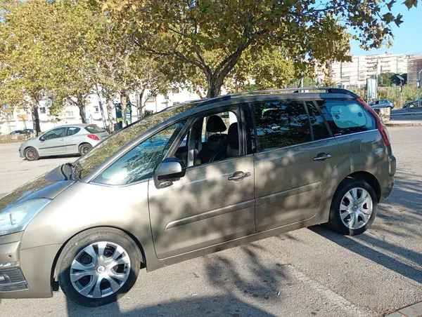 Citroën C4 Grand Picasso 1.6 HDi FAP EGS6 Exclusive 2011 Diesel
