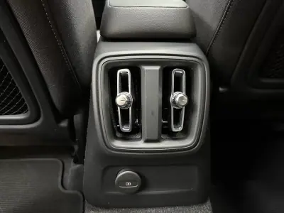 Volvo XC 40 2023 - 44500 EUR, 15000 km - AUTO.MOTO.pt - 15000km - foto 33 de 61