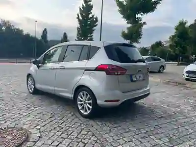 Ford B-Max 2017 - 10990 EUR, 137000 km - AUTO.MOTO.pt - 137000km - foto 2 de 12