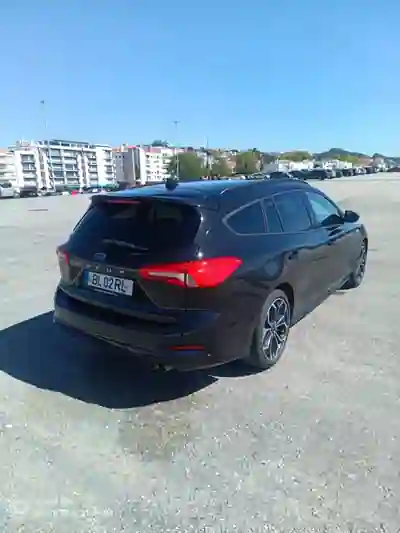 Ford Focus SW 2020 - 11000 EUR, 160 km - foto 6 de 15