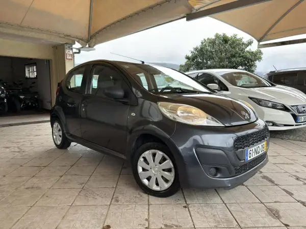 Peugeot 107 2013 - 6950 EUR, 152714 km - AUTO.MOTO.pt - 152714km - foto 7 de 21