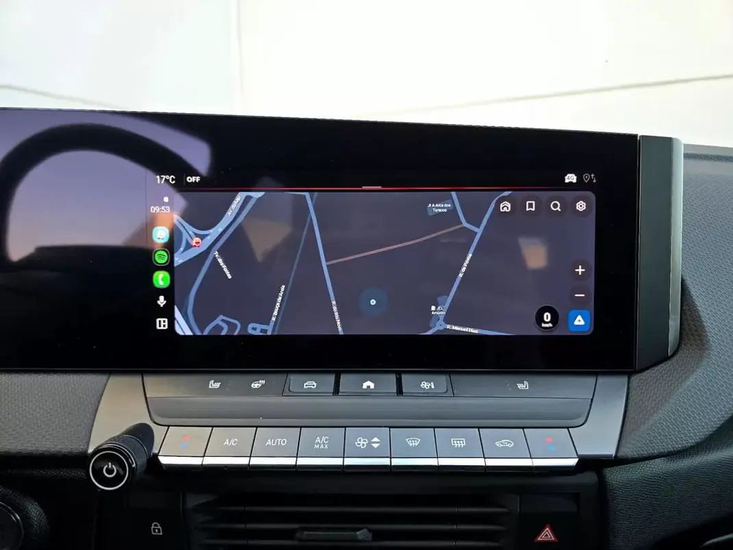 Opel Astra 2023 - 19900 EUR, 16940 km - AUTO.MOTO.pt - 16940km - foto 23 de 39