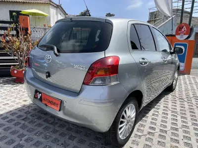 Toyota Yaris 2009 - 9950 EUR, 160224 km - 160224km - foto 7 de 12