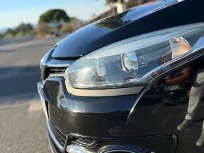 Renault Mégane Coupe 2014 - 12900 EUR, 155557 km - AUTO.MOTO.pt - 155557km - foto 10 de 32