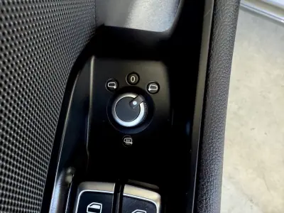 Audi A3 Sportback 2016 - 16000 EUR, 158000 km - AUTO.MOTO.pt - 158000km - foto 57 de 94