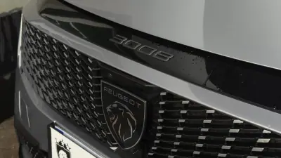 Peugeot E-3008 2025 — photo 4 of 21