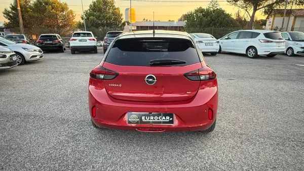 Opel Corsa-e 2021 - 16800 EUR, 47077 km - AUTO.MOTO.pt - 47077km - foto 2 de 38