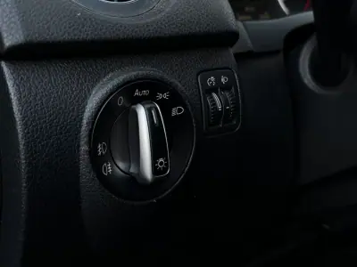 Volkswagen Tiguan 2016 - 16990 EUR, 190300 km - AUTO.MOTO.pt - 190300km - foto 22 de 34