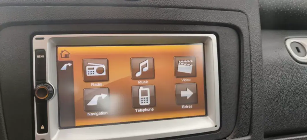 Smart Fortwo Cabrio 2010 - 6990 EUR, 155500 km - AUTO.MOTO.pt - 155500km - foto 34 de 37