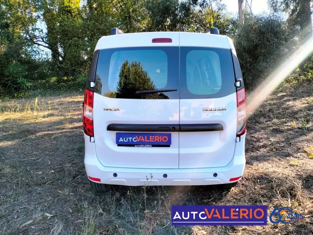 Dacia Dokker 2020 - 17950 EUR, 37215 km - AUTO.MOTO.pt - 37215km - foto 4 de 29