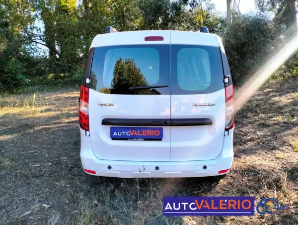 Dacia Dokker 2020 - 17950 EUR, 37215 km - AUTO.MOTO.pt - 37215km - foto 4 de 29