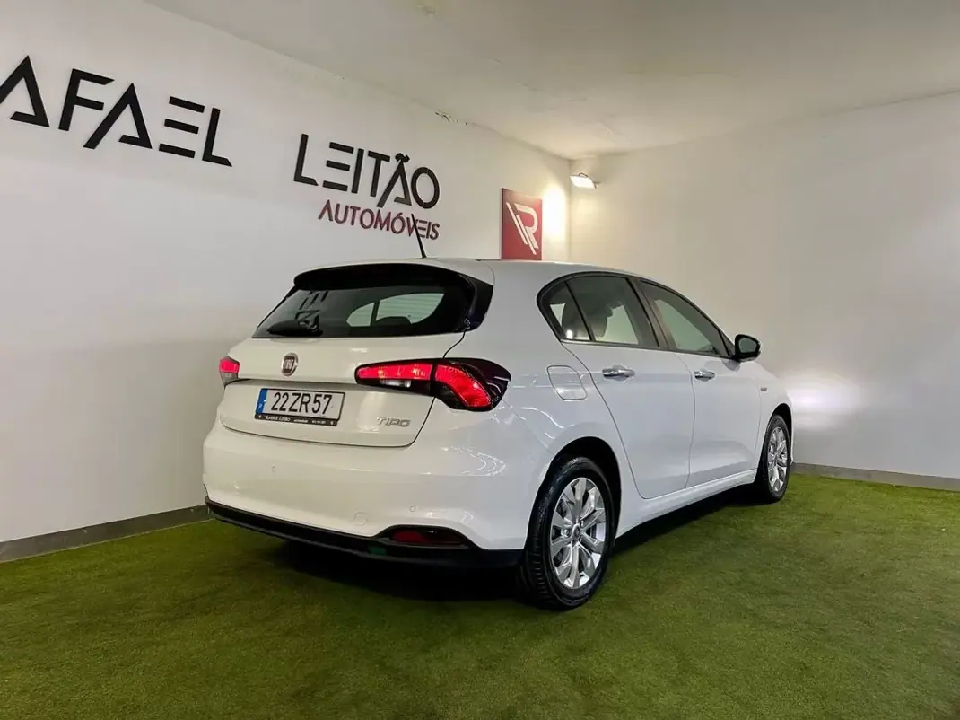 Fiat Tipo 2019 - 8900 EUR, 146000 km - AUTO.MOTO.pt - 146000km - foto 6 de 32