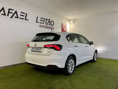 Fiat Tipo 2019 - 8900 EUR, 146000 km - AUTO.MOTO.pt - 146000km - foto 6 de 32