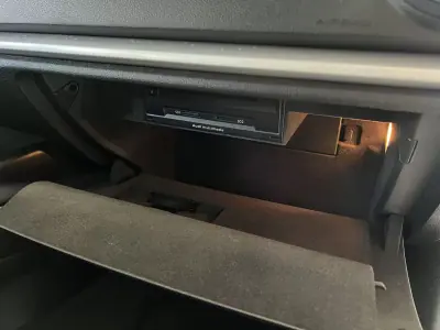 Audi A3 Sportback 2016 - 11900 EUR, 235294 km - AUTO.MOTO.pt - 235294km - foto 16 de 22