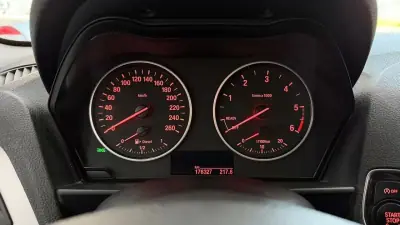 BMW 116 2017 - 12990 EUR, 176327 km - AUTO.MOTO.pt - 176327km - foto 14 de 25