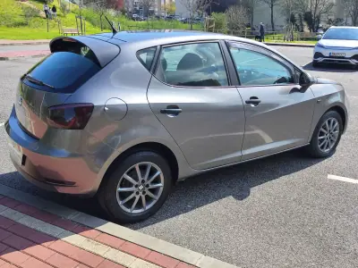 SEAT Ibiza 2015 - 8480 EUR, 179000 km - AUTO.MOTO.pt - 179000km - foto 7 de 36