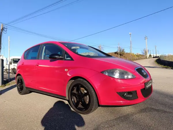 SEAT Altea 2004 - 6000 EUR, 330000 km - AUTO.MOTO.pt - 330000km - foto 3 de 17
